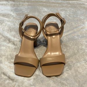 Size 6 women sandals
